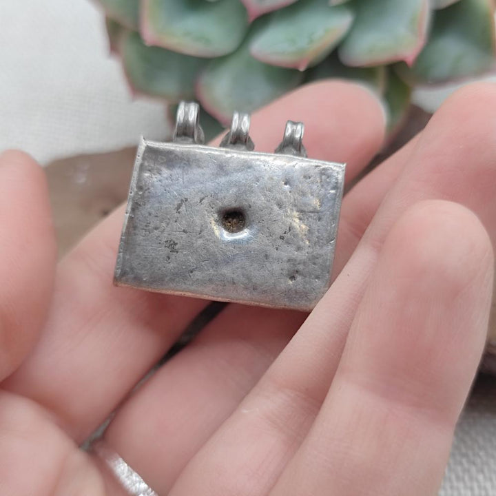 Ciondolo etnico in argento antico con PORTA PREGHIERE - NIZA