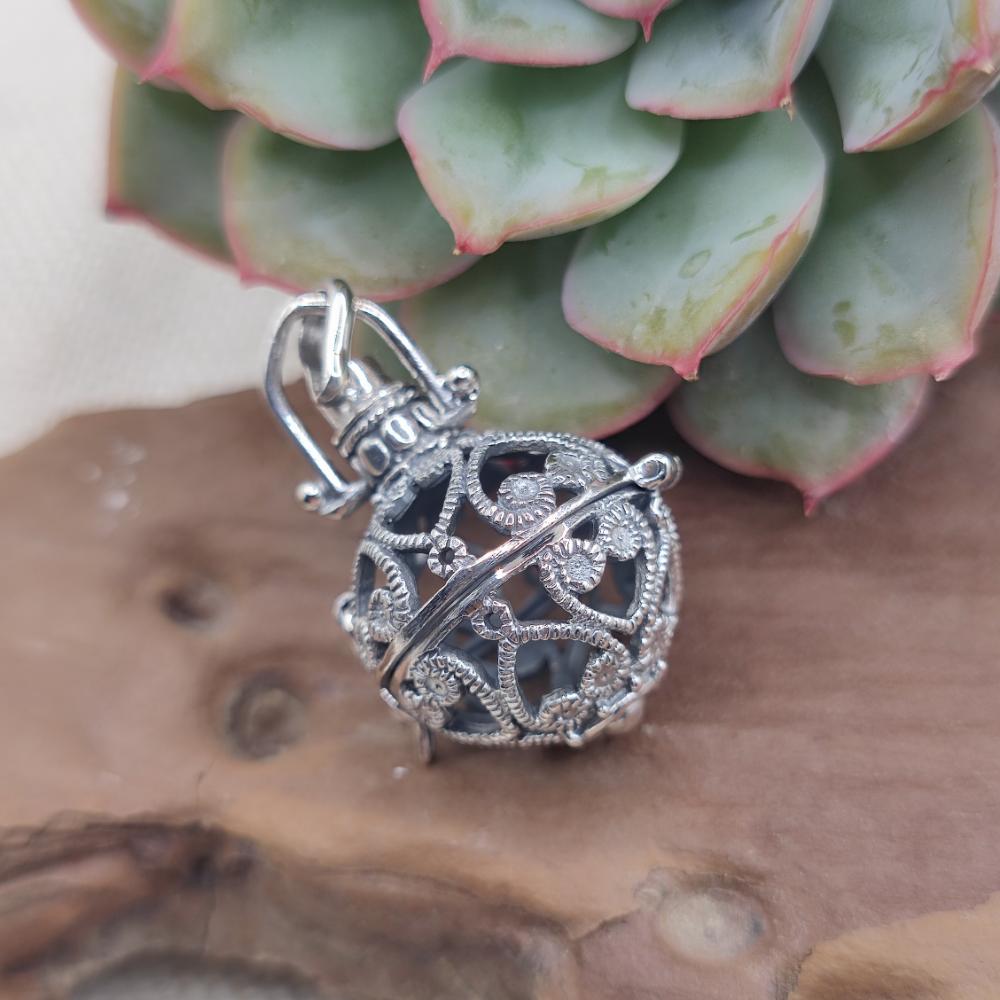 Ciondolo etnico sfera apribile argento 925 - PITHAPURAM