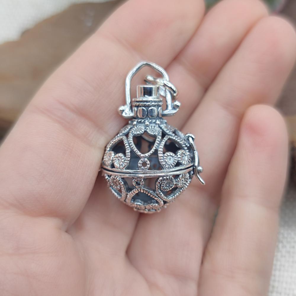 Ciondolo etnico sfera apribile argento 925 - PITHAPURAM