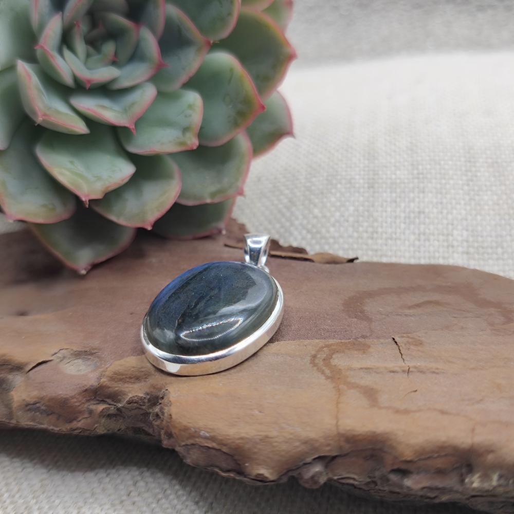 Ciondolo ovale in argento 925 labradorite - SARAPAKA