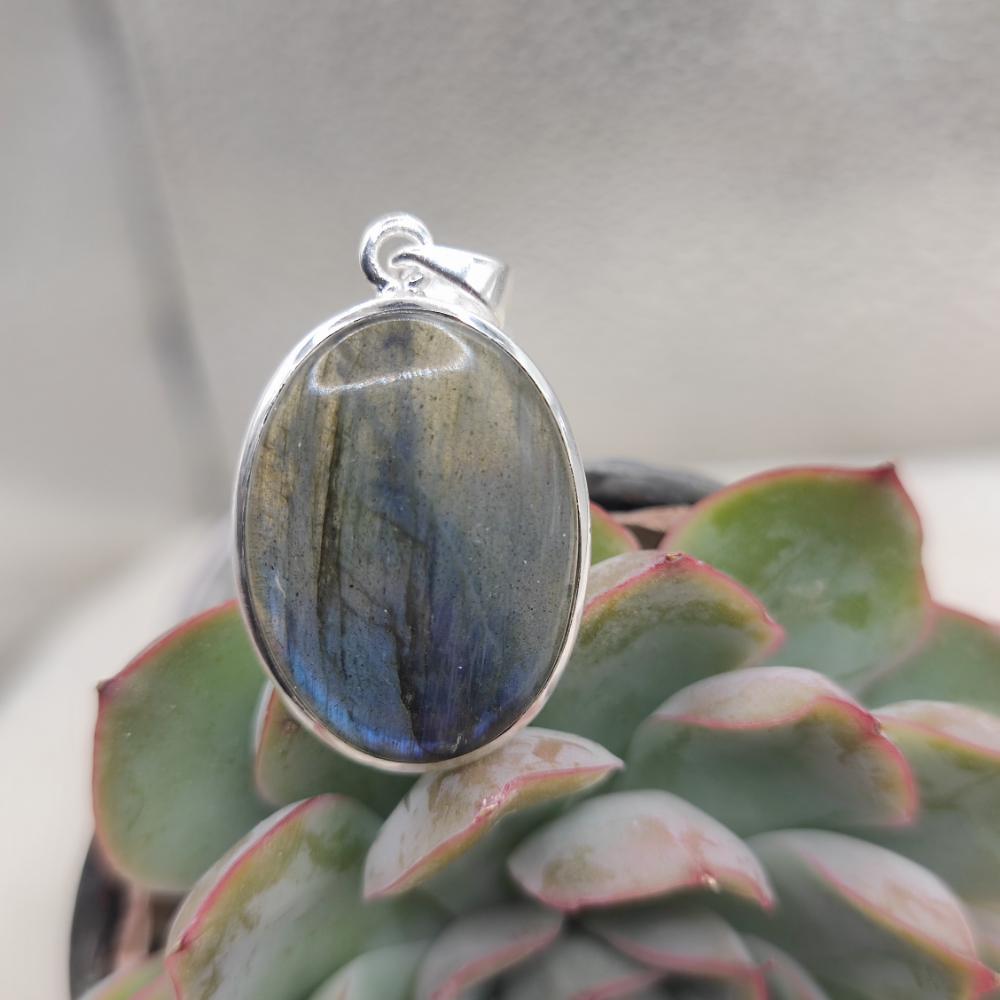 Ciondolo ovale in argento 925 labradorite - SARAPAKA