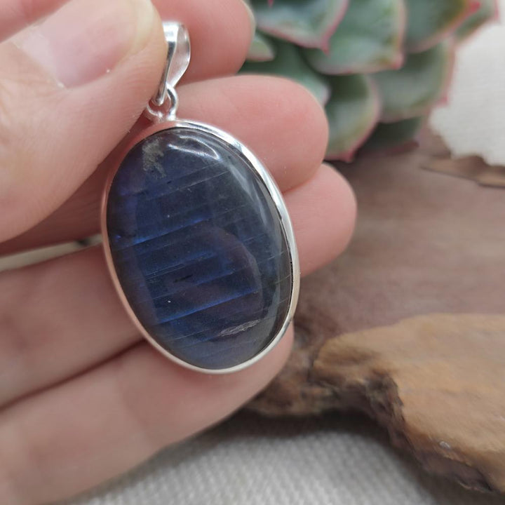 Ciondolo ovale in argento 925 labradorite - SATTENA