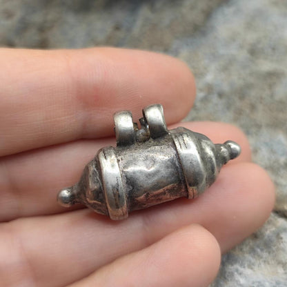 Ciondolo portapreghiere in argento antico - KALYARA