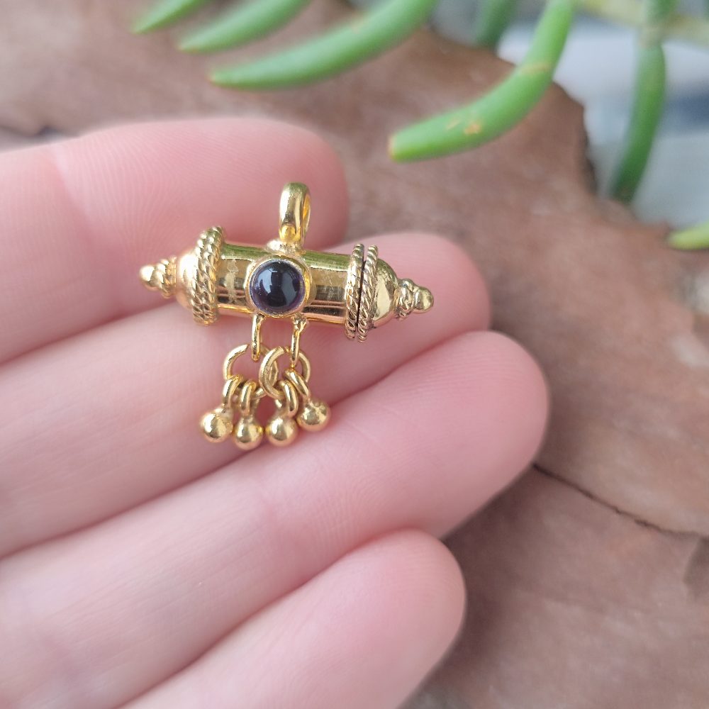 Ciondolo porta preghiere in ottone dorato - DHARAK