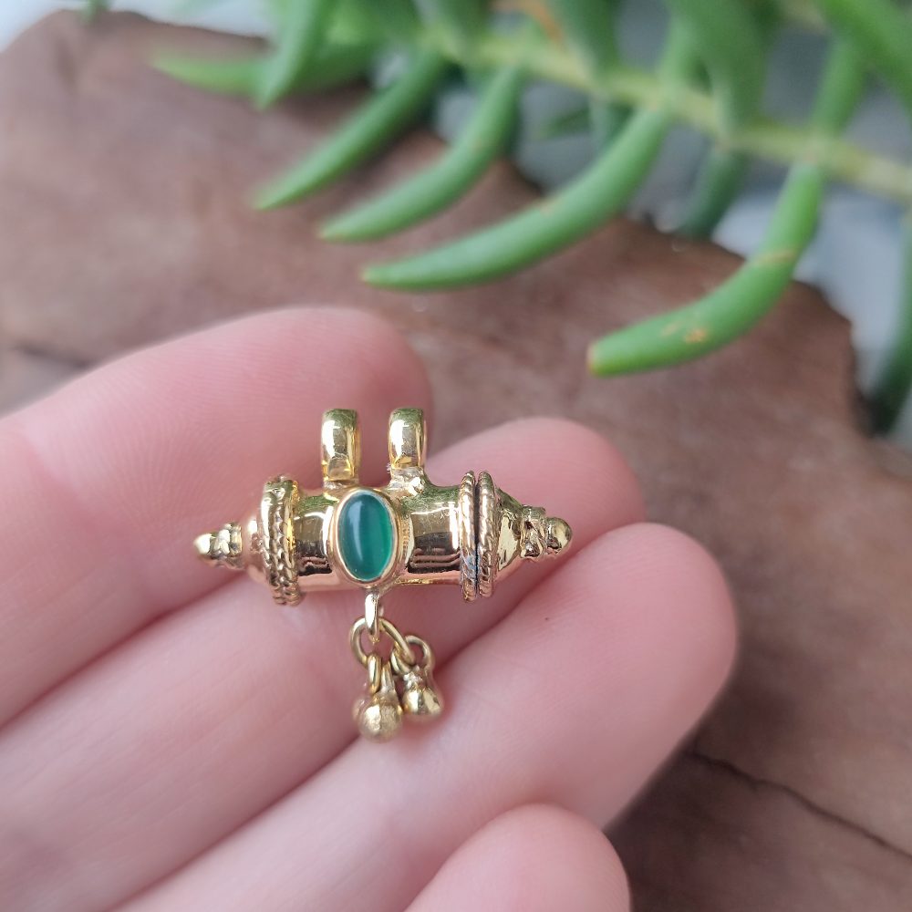 Ciondolo porta preghiere in ottone dorato - DIBBA