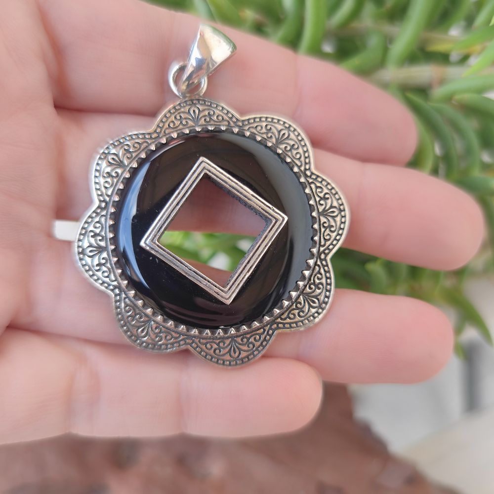 Ciondolo Tuareg con onice nero - LARANGO