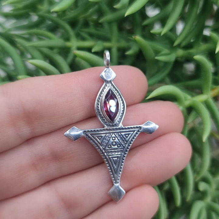 Ciondolo croce Tuareg in argento 925 con pietra - KOMKI