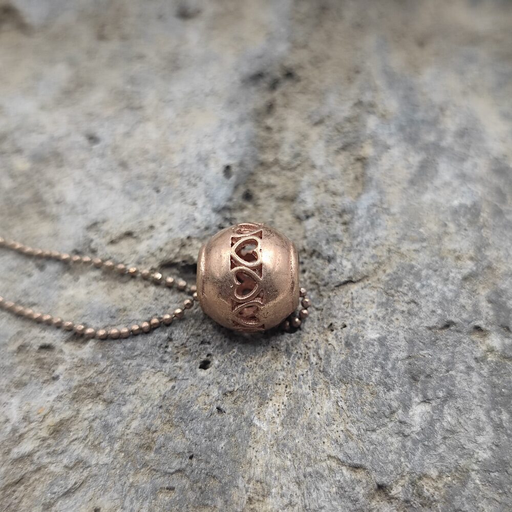 Collana in argento rosé con cuori - MAHENUR