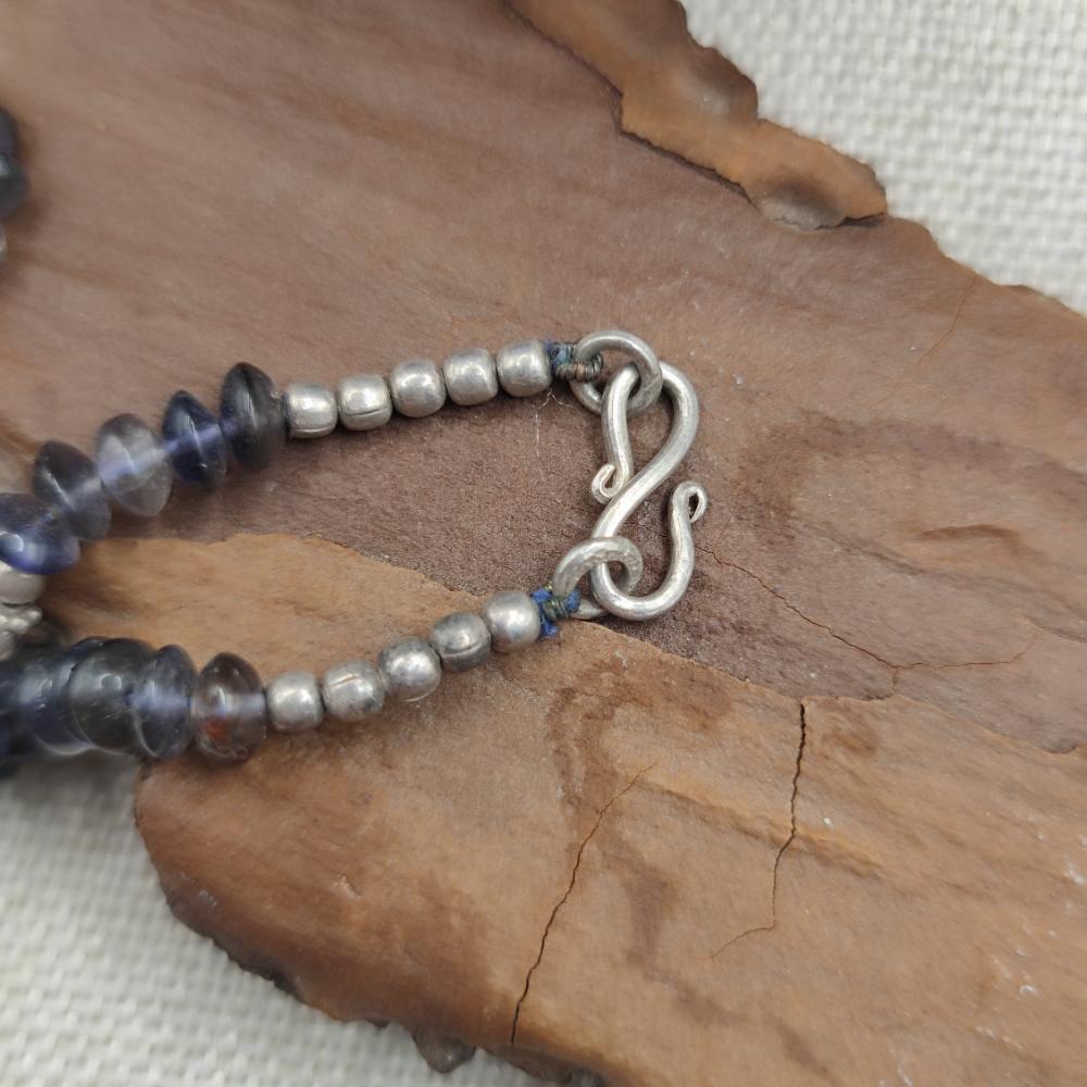 Collana artigianale in argento 925 e iolite - SUBARNAREKHA