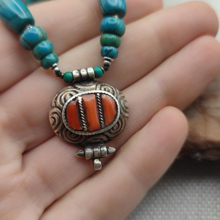 Collana etnica tibetana in argento 925 con corallo - VISAKHA