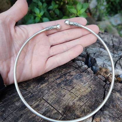 COLLANA etnica rigida in argento 925 - DIVATEKA