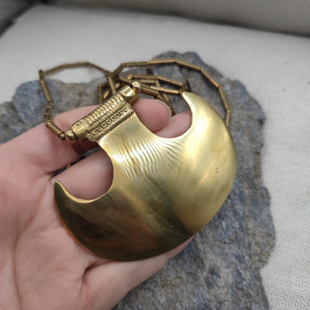 Collana etnica in ottone con ciondolo - NOORJI
