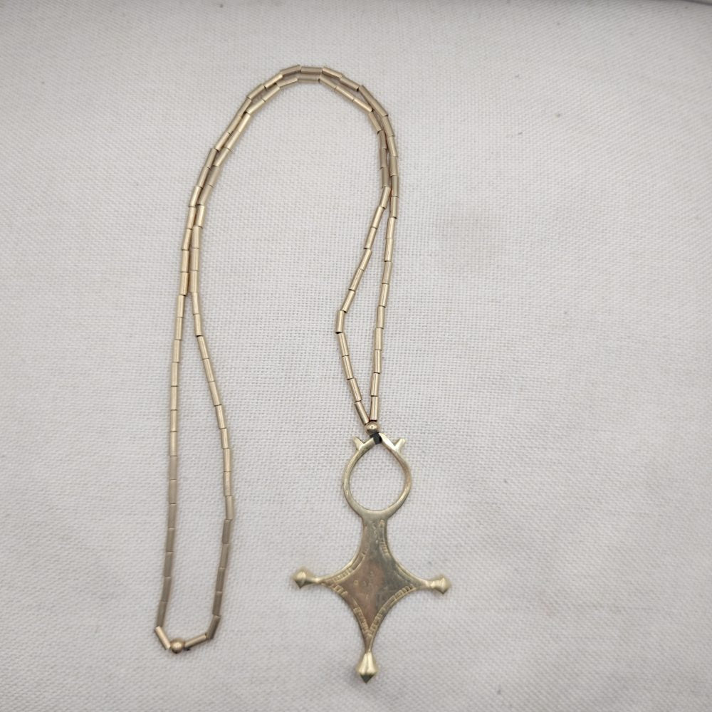 Collana etnica in ottone con ciondolo - ZAHINA