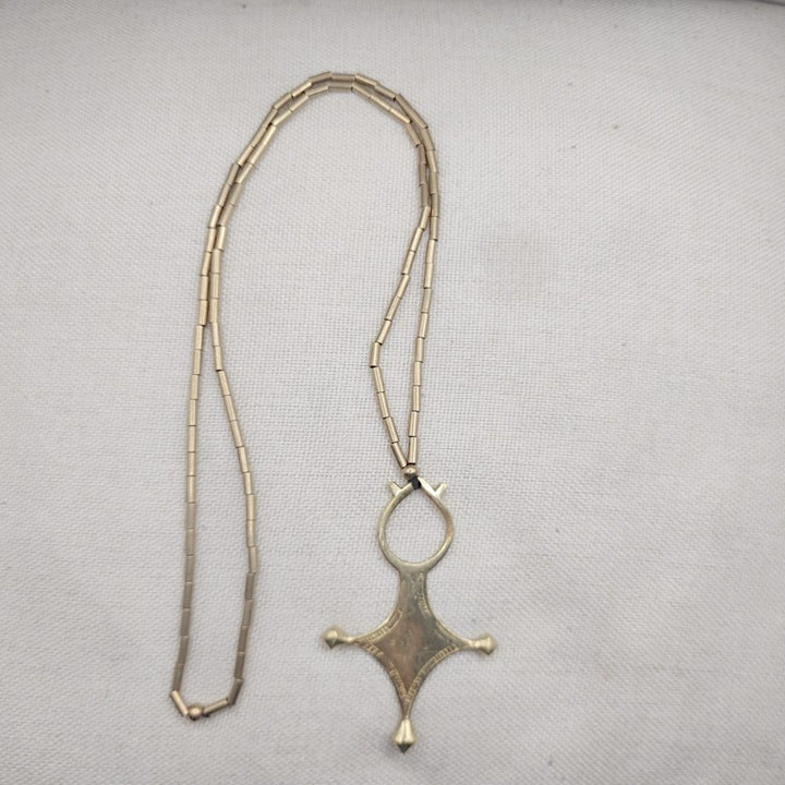 Collana etnica in ottone con ciondolo - ZAHINA