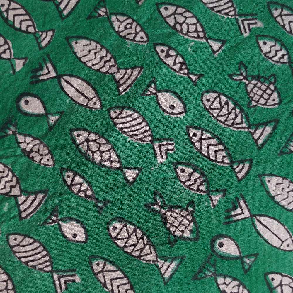 Copriletto etnico verde in cotone con pesci