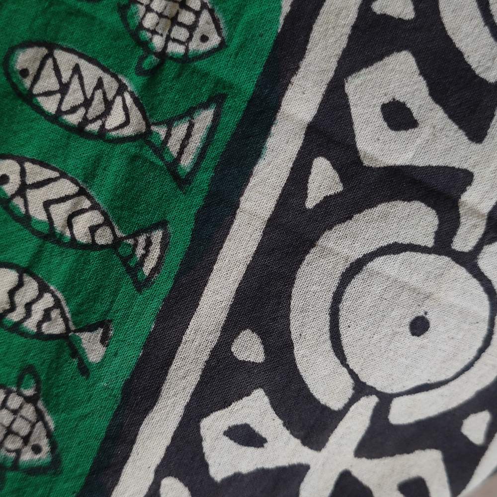Copriletto etnico verde in cotone con pesci
