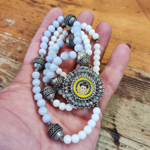 JAPA MALA con CALCEDONIO, Agata bianca e BUDDHA