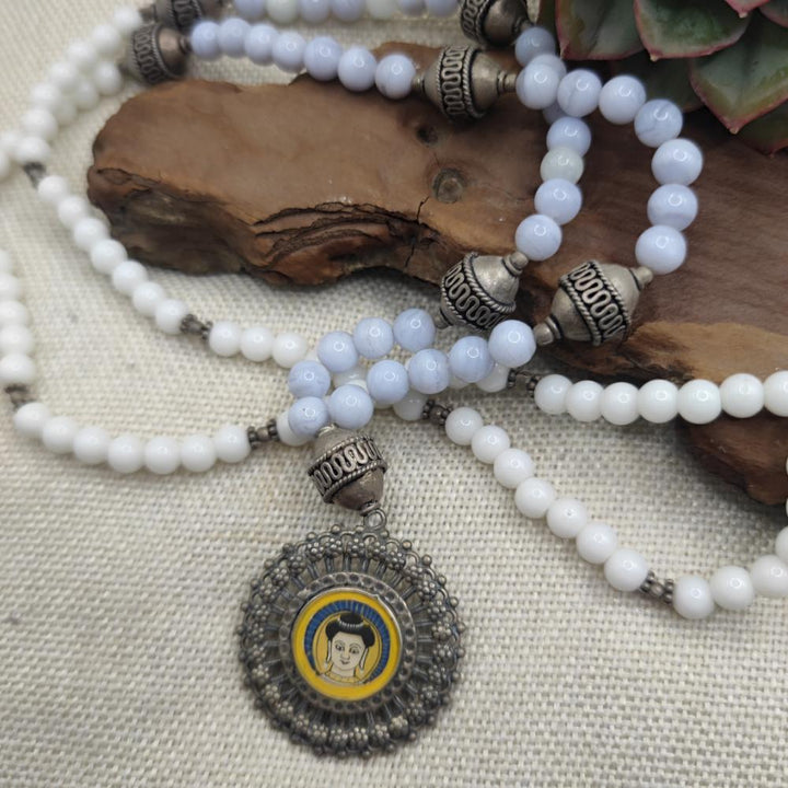 JAPA MALA con CALCEDONIO, Agata bianca e BUDDHA