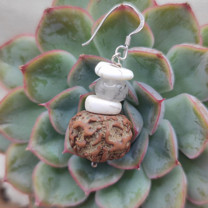 Orecchini etnici in argento 925 con rudraksha - DEMODAR