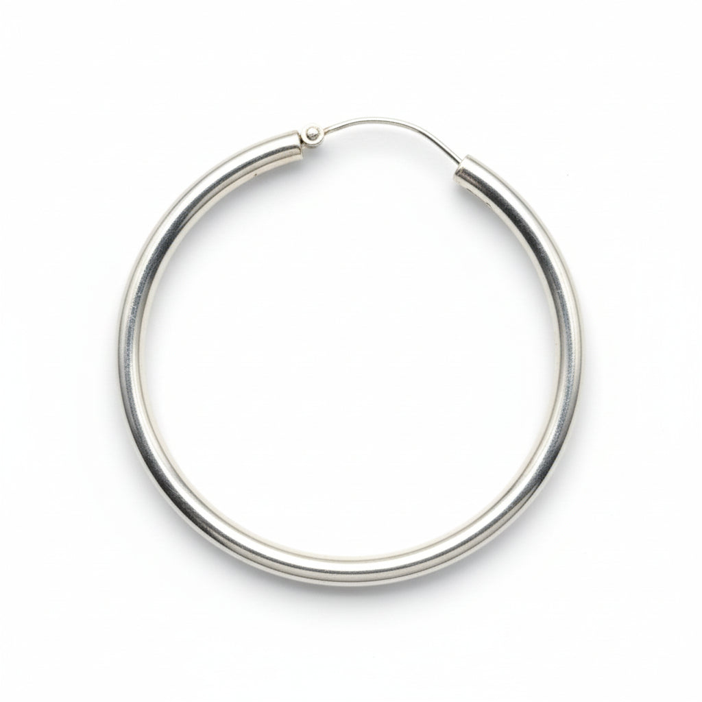 Orecchini a cerchio in argento 925 - ANANDA sfondo bianco