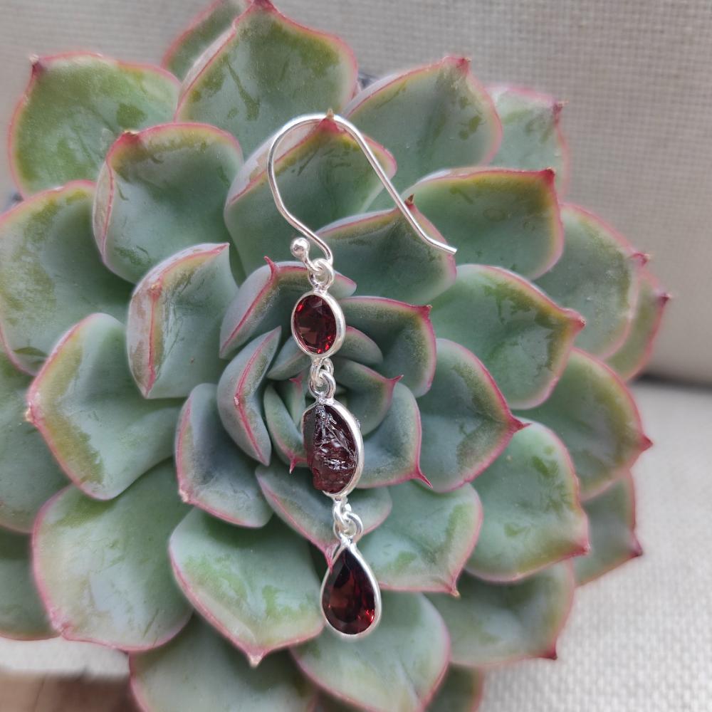 Orecchini pendenti argento 925 con granato - ASHA