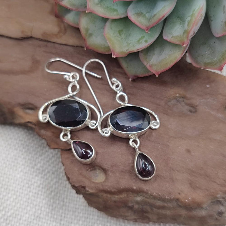 Orecchini etnici in argento 925 con granato - BEAS