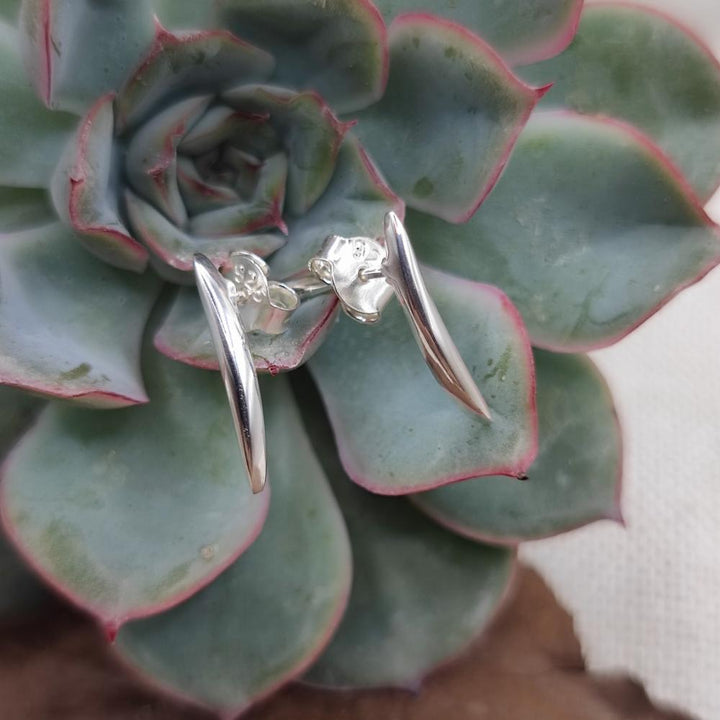 Orecchini Minimal in Argento 925 – Eleganza Essenziale