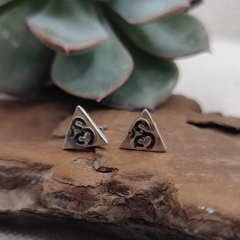 Orecchini in Argento 925 con Simbolo OM