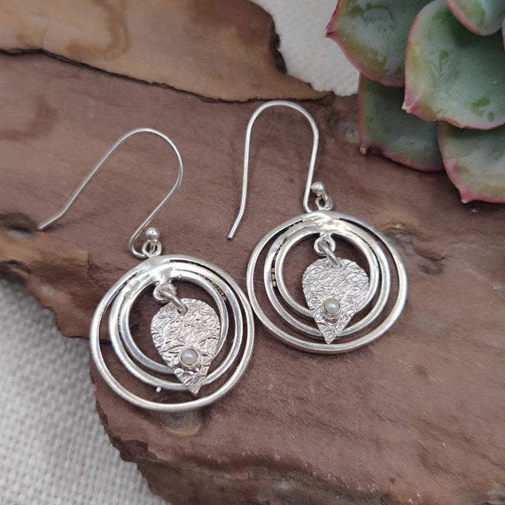 Orecchini artigianali in argento 925 con perla - GANDAKI