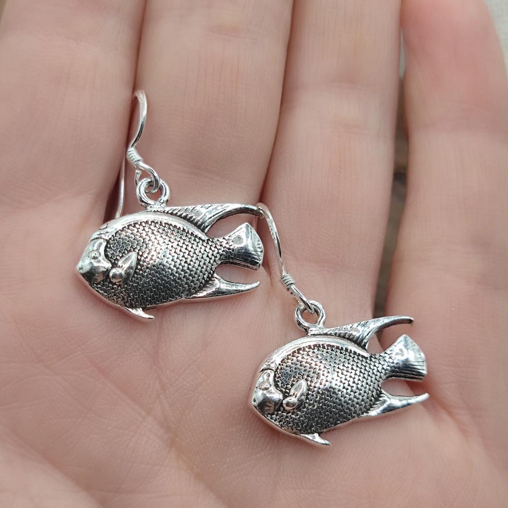 Orecchini in argento 925 con pesci - DEVASTHANAM