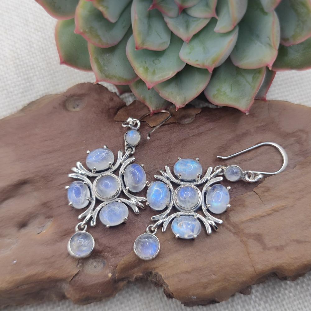 Boucles D’oreilles Argent 925 Avec Nacre Et Motif Lune – Style Délicat Et élégant