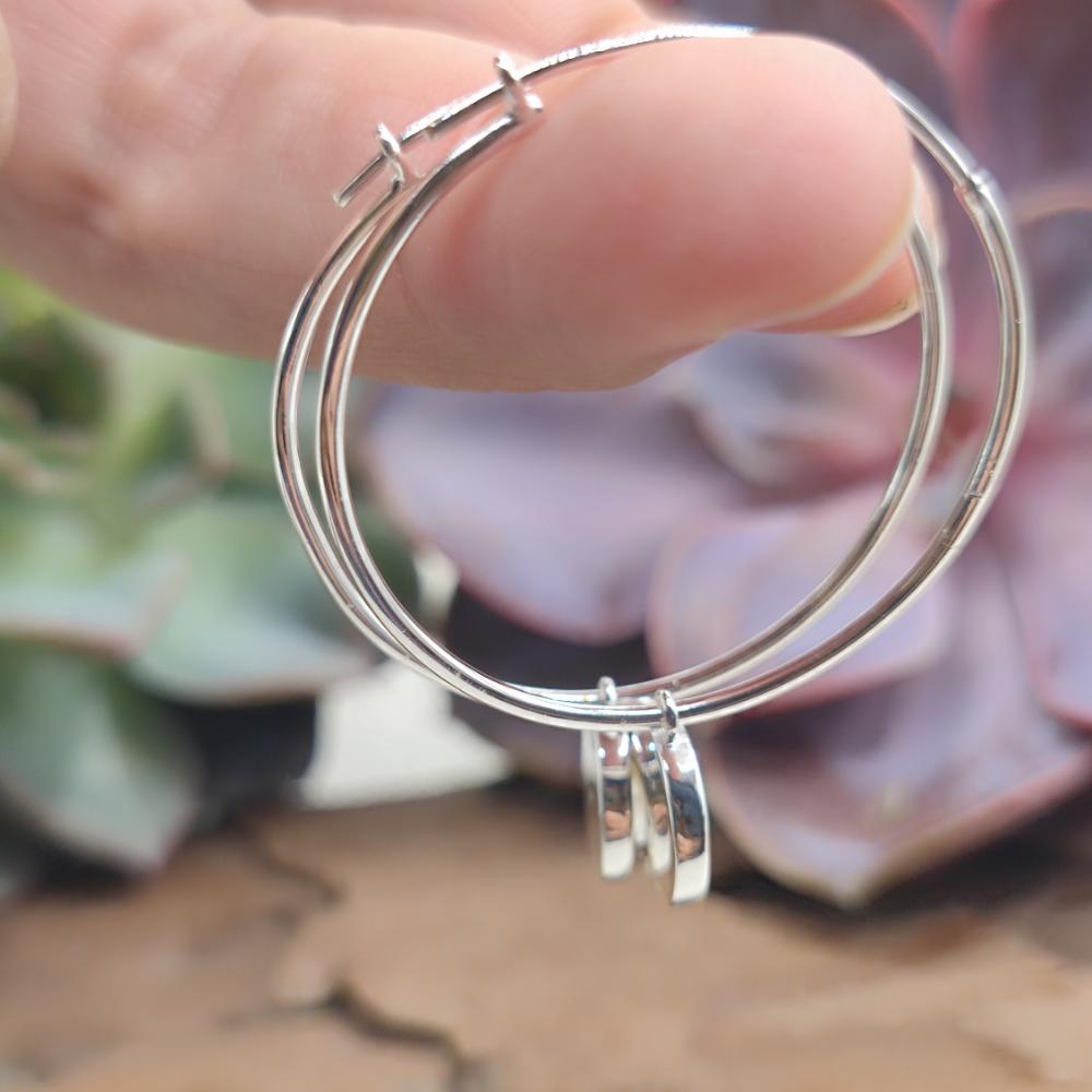ORECCHINI cerchio in argento con pietra - JOALDEGA