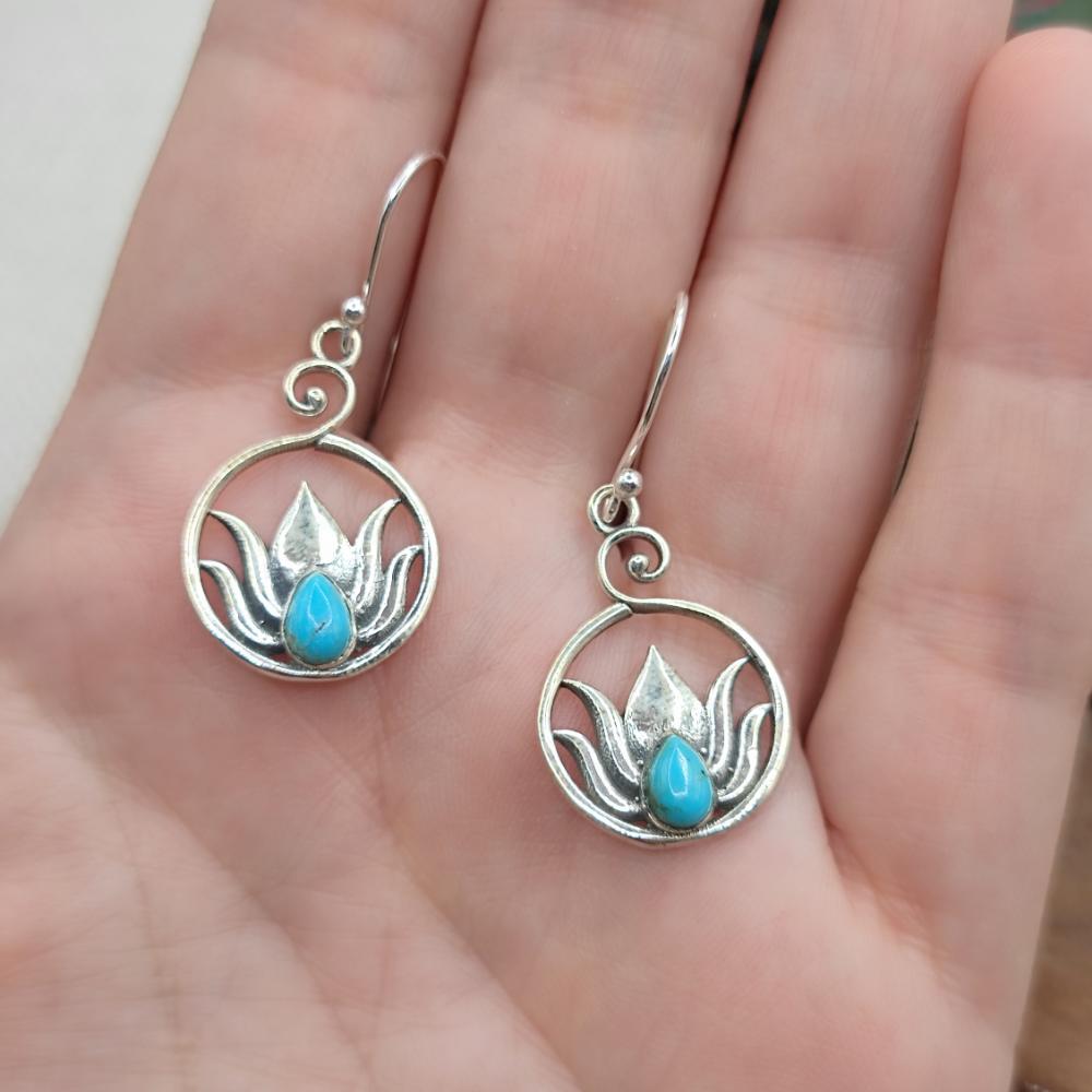 Orecchini in Argento con Turchese e Fiore di Loto - KUMAREJ