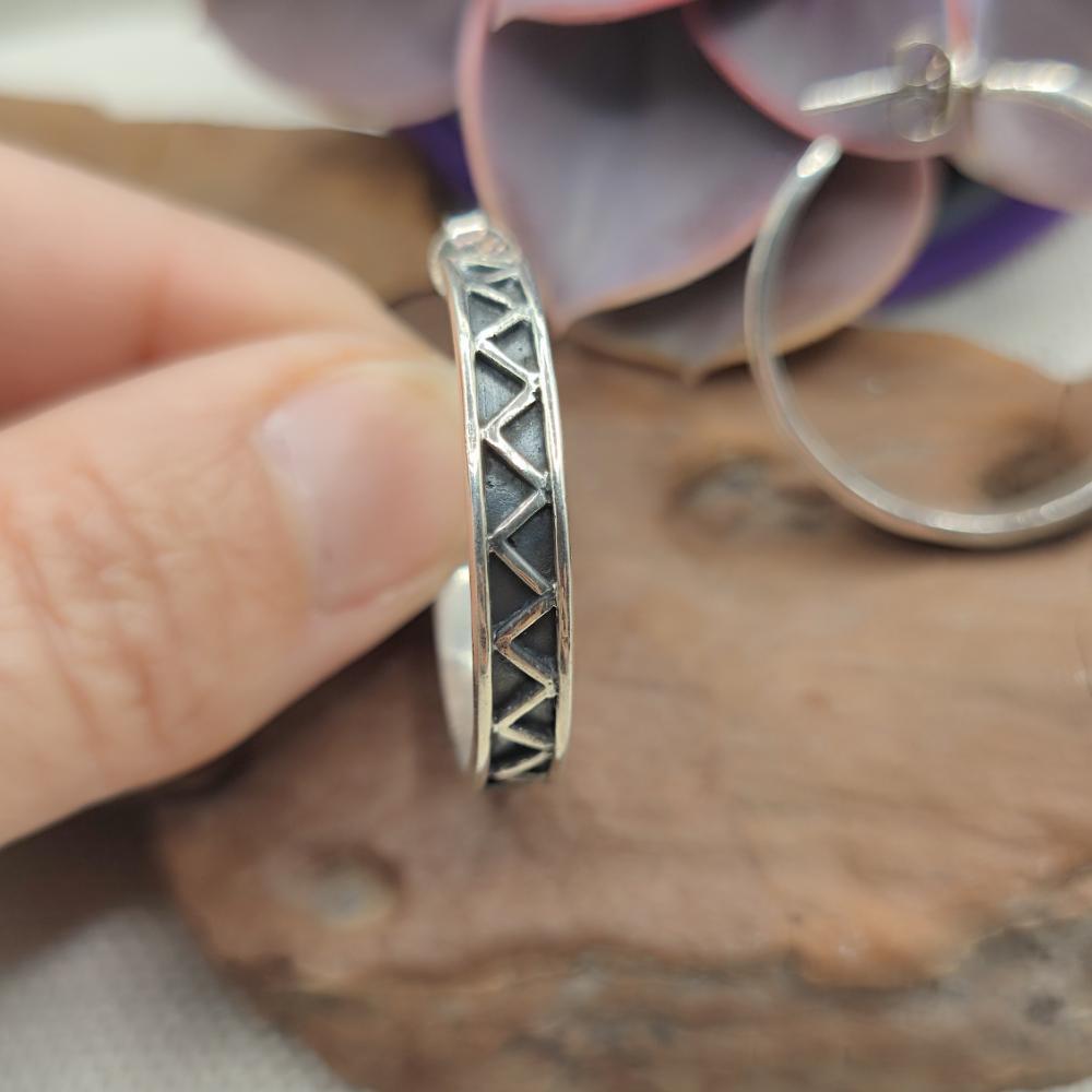 Orecchini a cerchio decorato in argento 925 - ANAYA