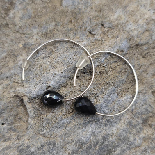Orecchini a cerchio in argento 925 onice nero - SHUBAM