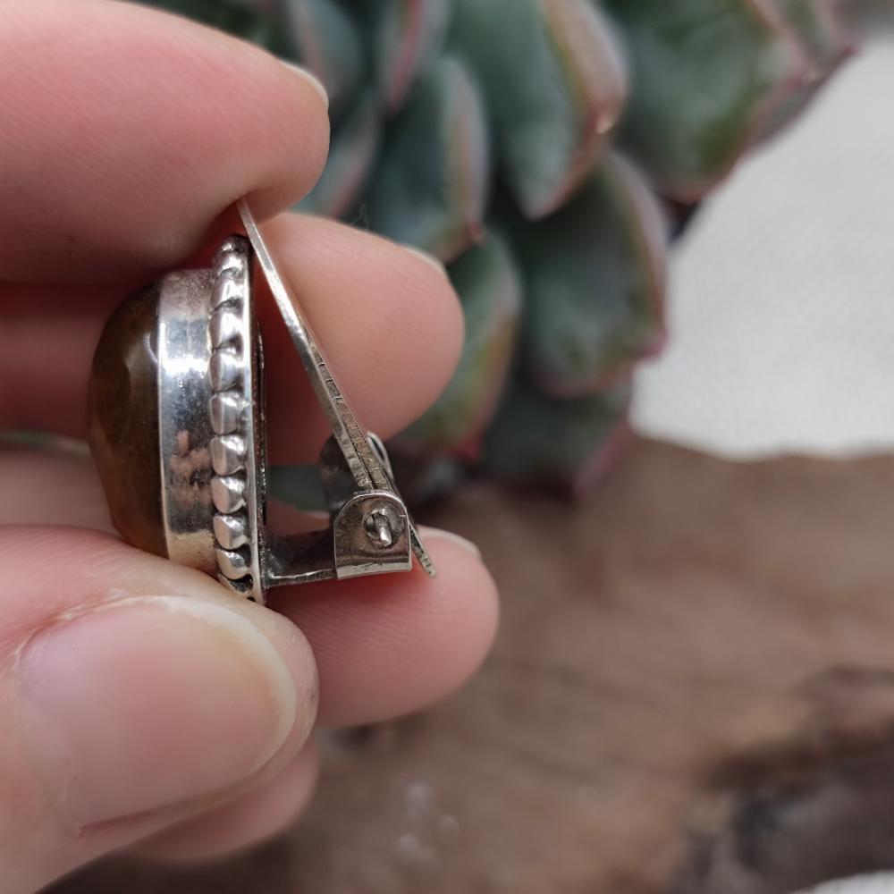 Orecchini clip in argento 925 con occhio di tigre - JHELUM