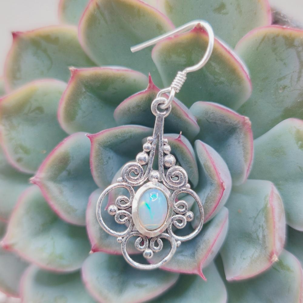 Orecchini in argento 925 con pietra di luna - VEDA