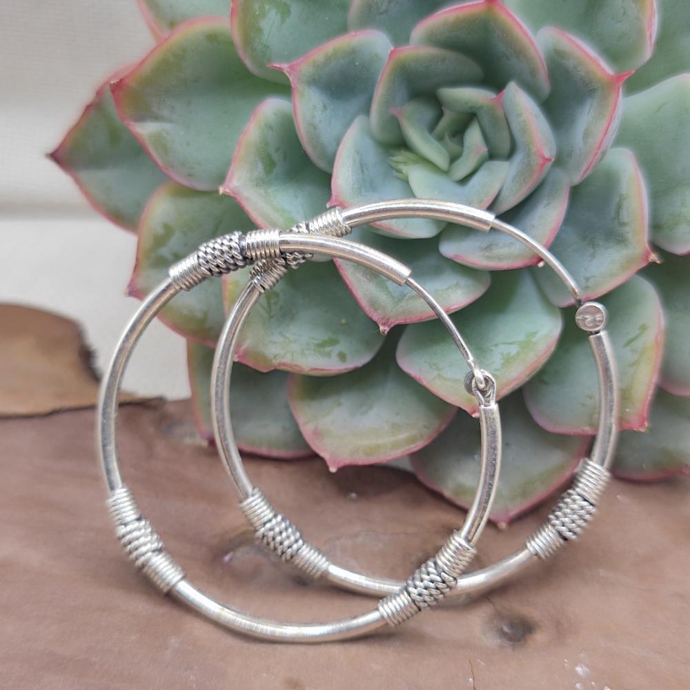 Orecchini a cerchio decorato in argento 925 - GOMTI