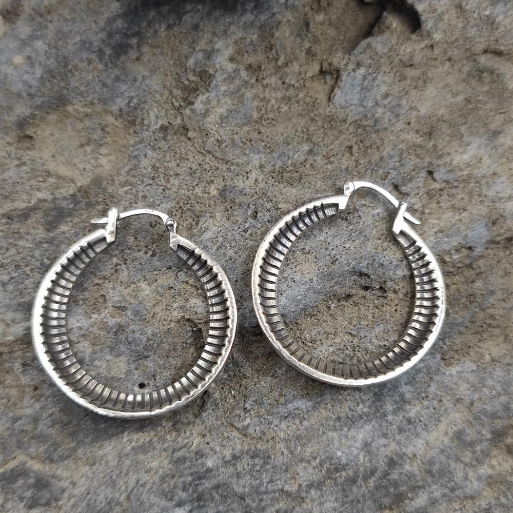 Orecchini etnici a cerchio in argento 925 - TACKTH