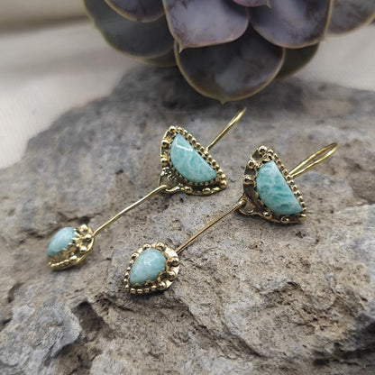 ORECCHINI etnici in ottone con larimar - AMRITHYA
