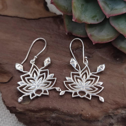 Orecchini in argento 925 con fiore di loto - CHAMBAL