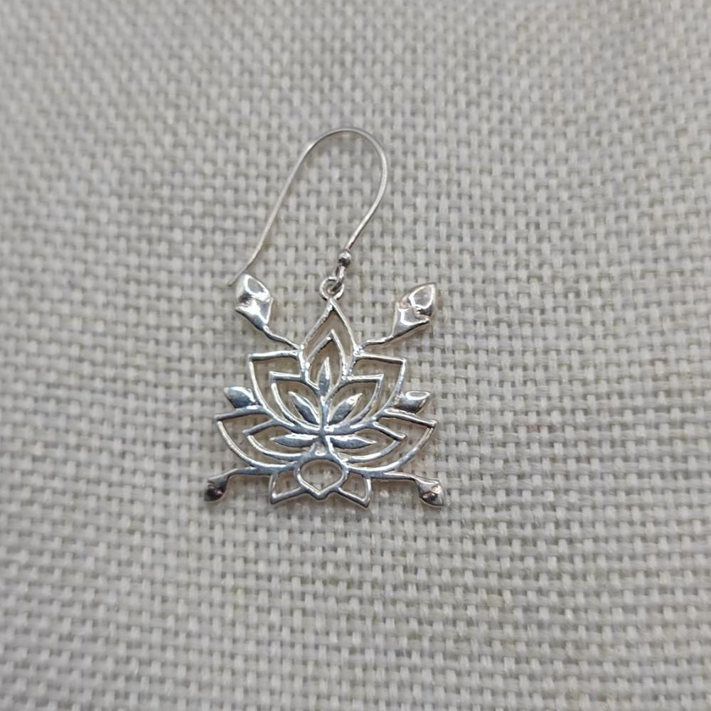 Orecchini in argento 925 con fiore di loto - CHAMBAL