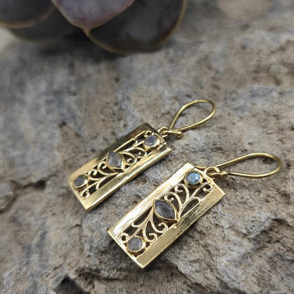 ORECCHINI in ottone con labradorite - VARNISHA