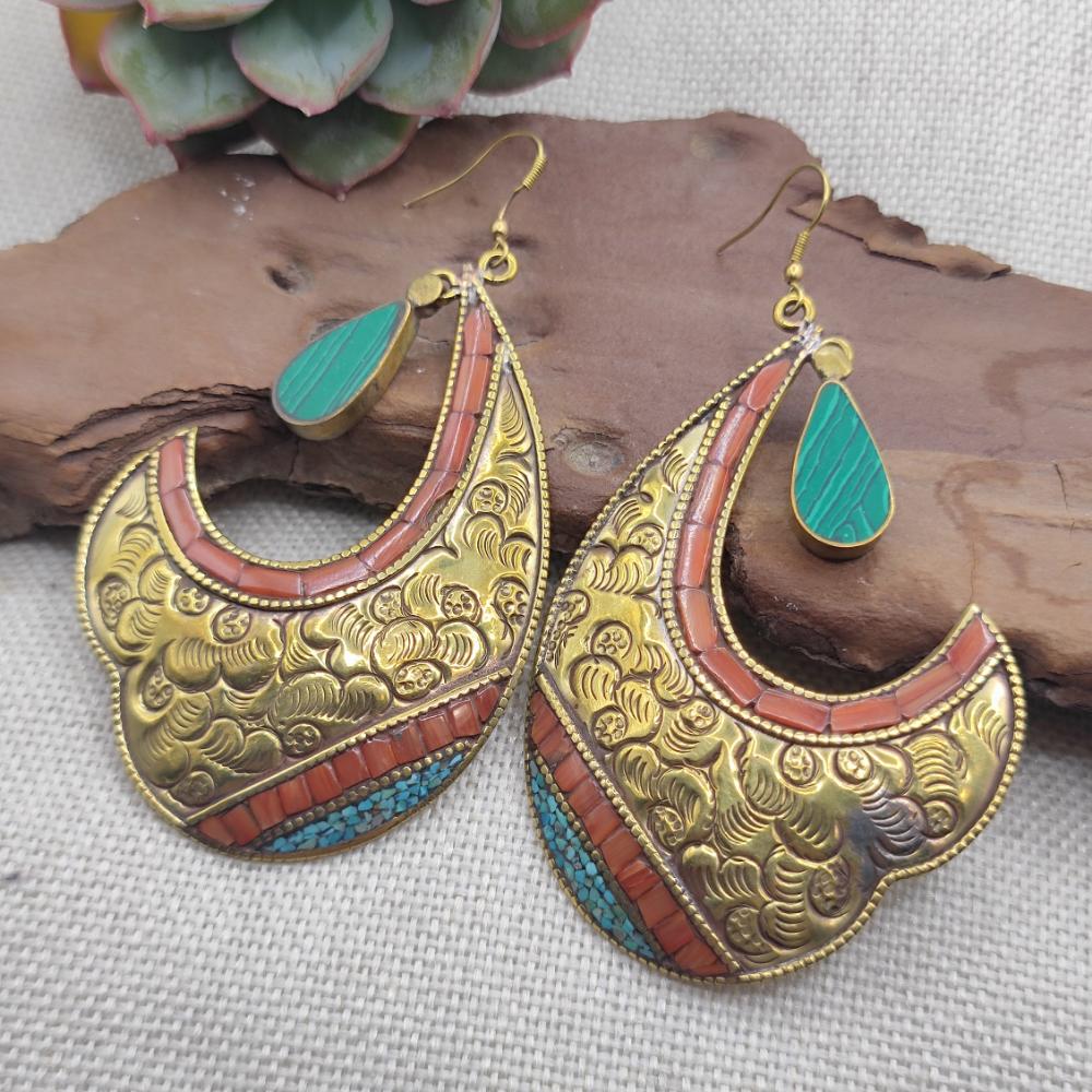 ORECCHINI tibetani in ottone con malachite - URAVAKONDA