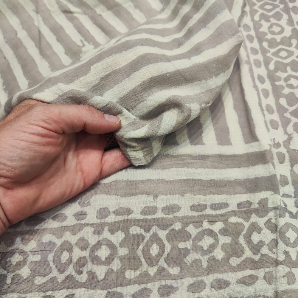 Pareo - Sarong BATIK in 100% cotone artigianale - LINEE – immagine4