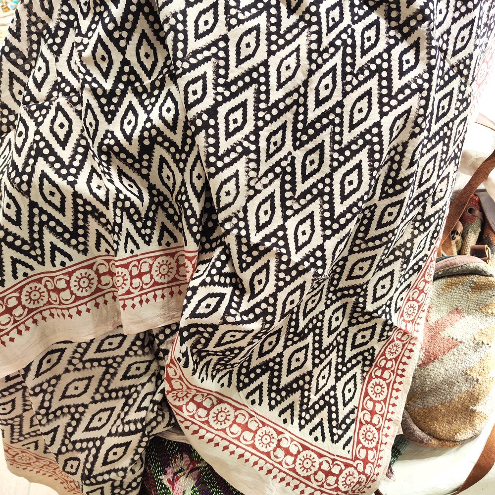 Pareo - Sarong etnico in 100% cotone artigianale - OURDA – nero