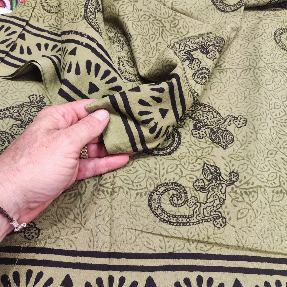 Pareo - Handmade cotton scarf with tribal patterns - GEKO