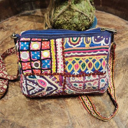 Borsetta Indiana KHA – Pochette Artigianale Rabari con Specchietti e ricami
