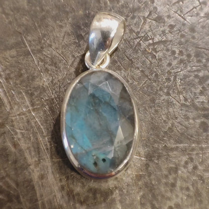 Ciondolo in argento 925 con labradorite - ABHIJAY