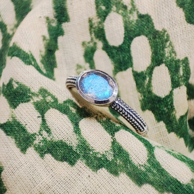 Anello etnico in argento 925 con pietra - GHOITA
